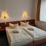 Garni-hotel Alt Wernigeroeder Hof Отель