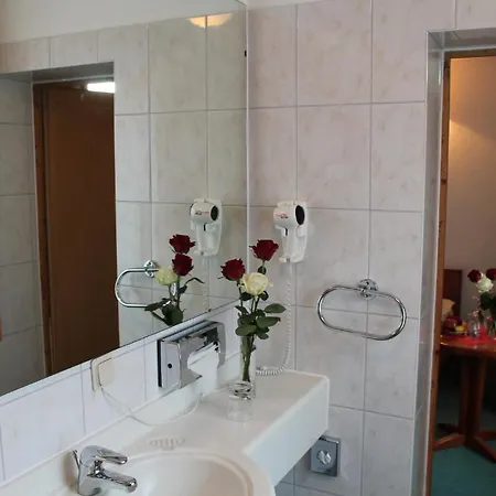 Garni-hotel Alt Wernigeroeder Hof Hotel 3*