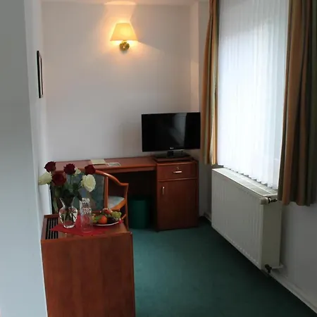 Garni-hotel Alt Wernigeroder Hof Szálloda 3*