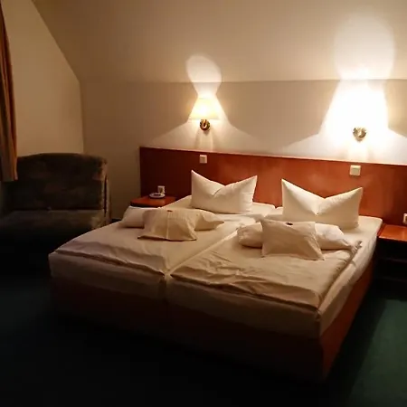 Garni-hotel Alt Wernigeroeder Hof Отель