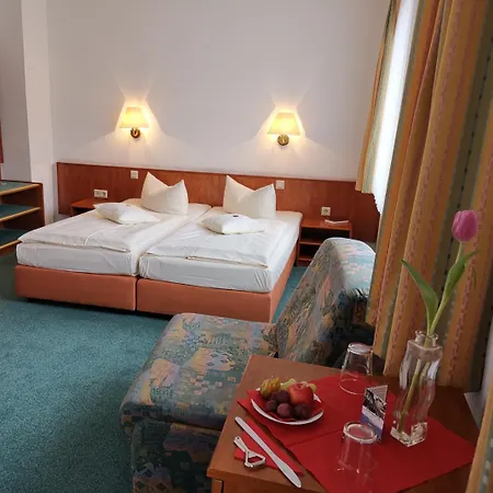 Garni-hotel Alt Wernigeroeder Hof 酒店