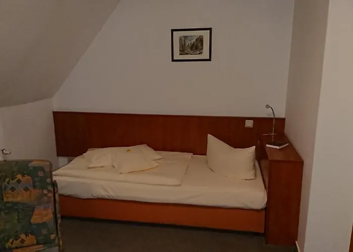 Hotel Garni-hotel Alt Wernigeroeder Hof 3*