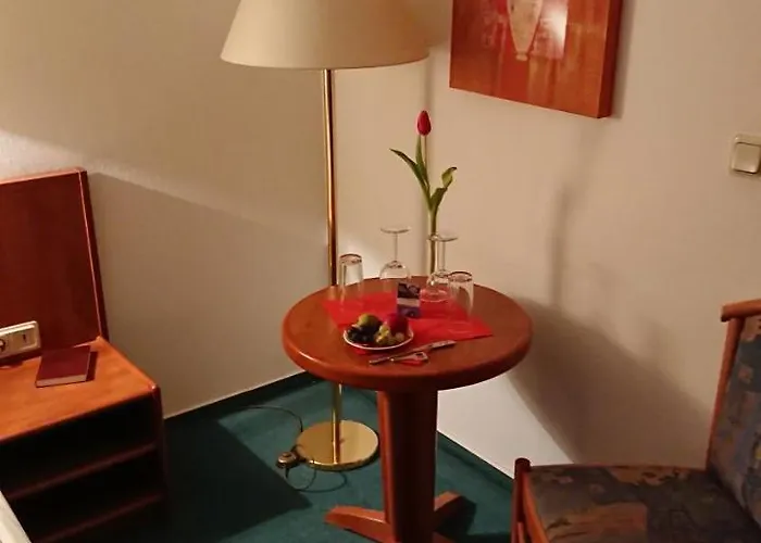 Hotel Garni-hotel Alt Wernigeroeder Hof 3*